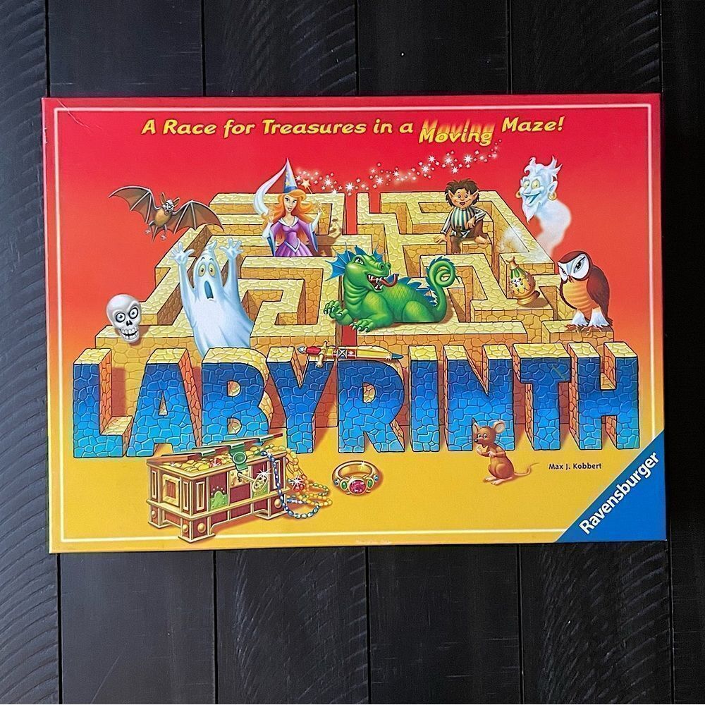Ravensburger “Labyrinth” 2-4 Player, Family Board Game (Ages 7+).